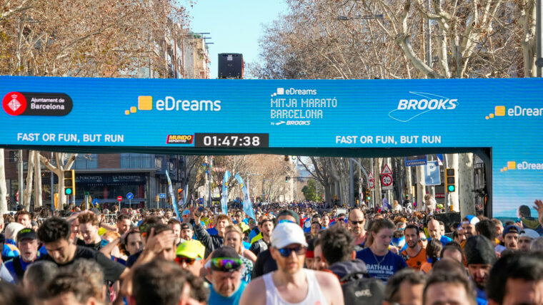 Salida de la Mitja Marató de Barcelona